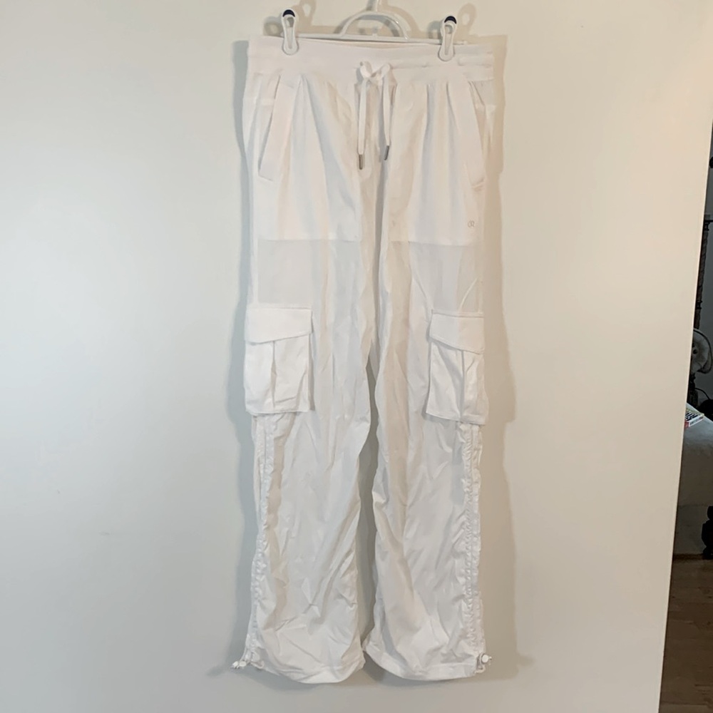 Lulu lemon Dance Studio Relaxed Fit MR Cargo Pant